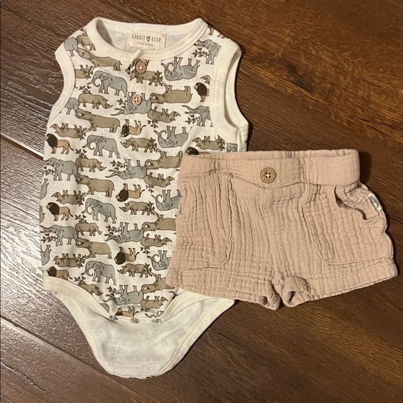 Rabbit + Bear Other - Rabbit + Bear Safari Print Onesie and Beige Shorts Set